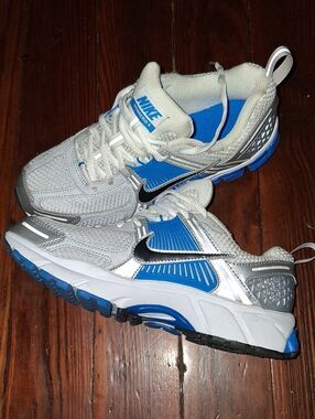 Nike White, Blue & Silver Youth Running Sneakers
